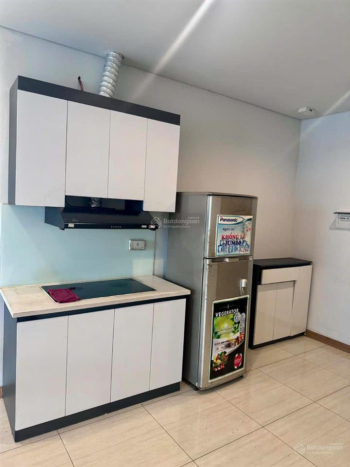 Cho thuê căn hộ 2pn  2 wc bim 30 tầng