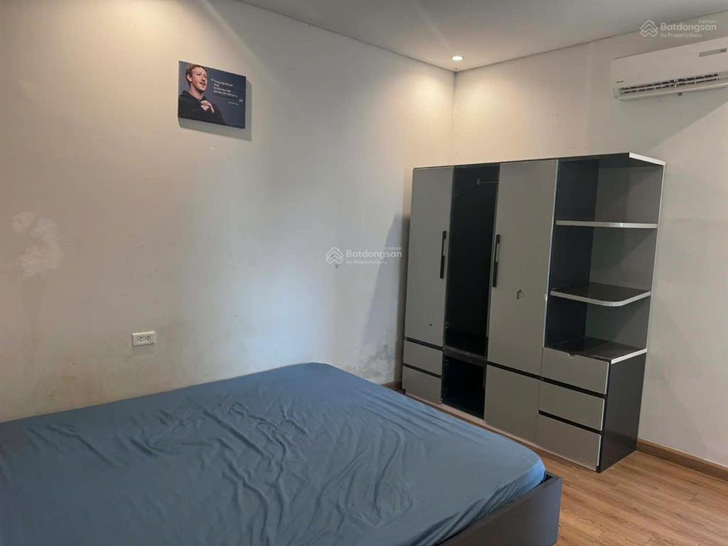 Cho thuê căn hộ 2pn  2 wc bim 30 tầng