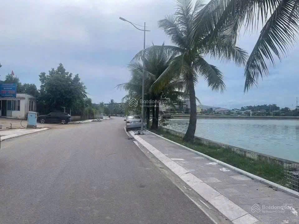 Bán lô đất mặt hồ hùng thắng  bãi cháy, mặt đường view hồ