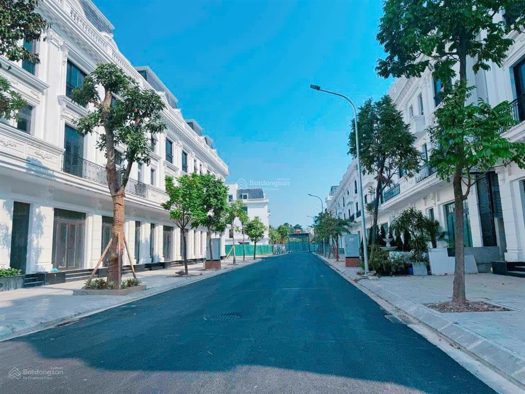 Chủ cần tiền bán gấp shophouse flc premier parc đại mỗ 96m2 5 tầng 1 tum giá chỉ 3x tỷ
