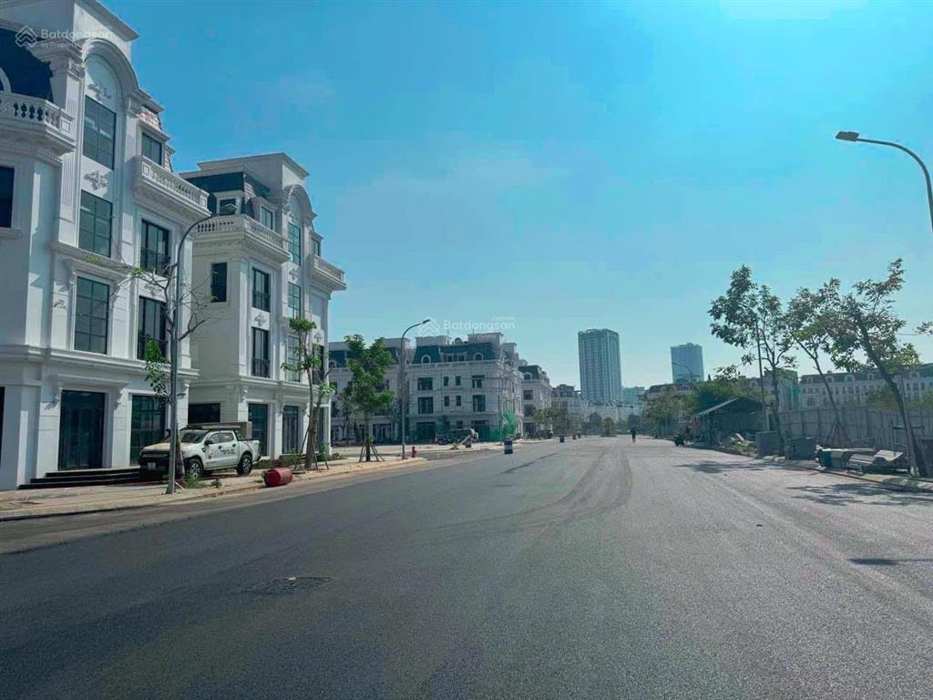 Chủ cần tiền bán gấp shophouse flc premier parc đại mỗ 96m2 5 tầng 1 tum giá chỉ 3x tỷ