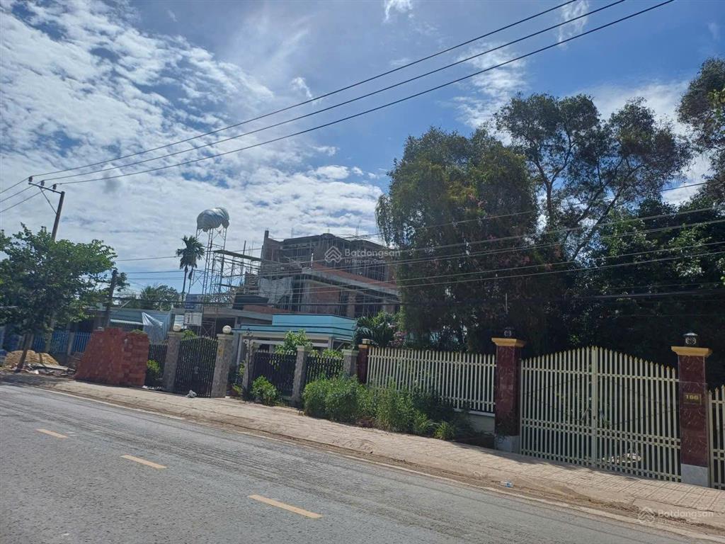 Bán 3892m2 mt đt838 , có 1088 ođt , còn lại luc