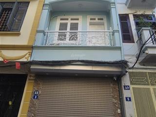 Cho thuê nhà gần hồ ba mẫu, nhà phân lô, ô tô đỗ cửa, dân trí cao, cách hồ 150m