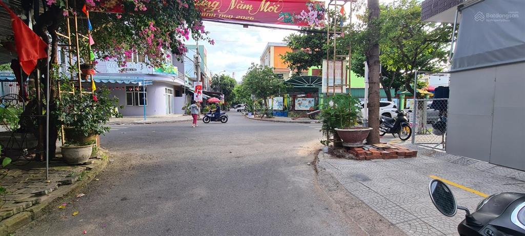 Giá sốc  nhà 2 tầng ngay chợ mân thái, 150m2, giá chỉ 7,5 tỷ, kiệt 5m trần duy chiến