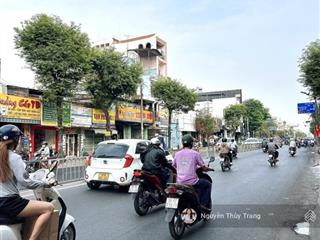 Bán nhà nát tiện xây mới đường trường chinh đi bộ ra tuyến metro, hẻm xe hơi, giá tốt.