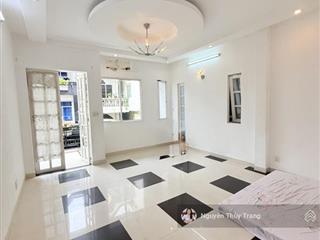 ( rẻ nhất cmt8) nhà đẹp, sát mặt tiền kinh doanh, 95m2, 4 tầng, 14.8 tỷ tl