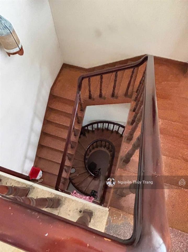 Bán nhà đường cách mạng tháng tám, ngang 8.3m, gần mặt tiền, tiện xây tòa nhà, biệt thự.