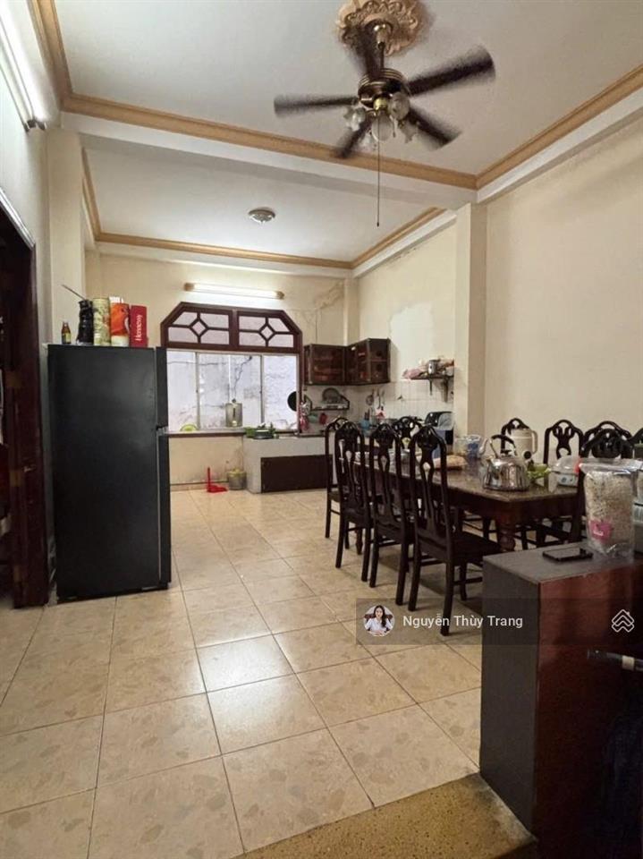 Bán nhà đường cách mạng tháng tám, ngang 8.3m, gần mặt tiền, tiện xây tòa nhà, biệt thự.