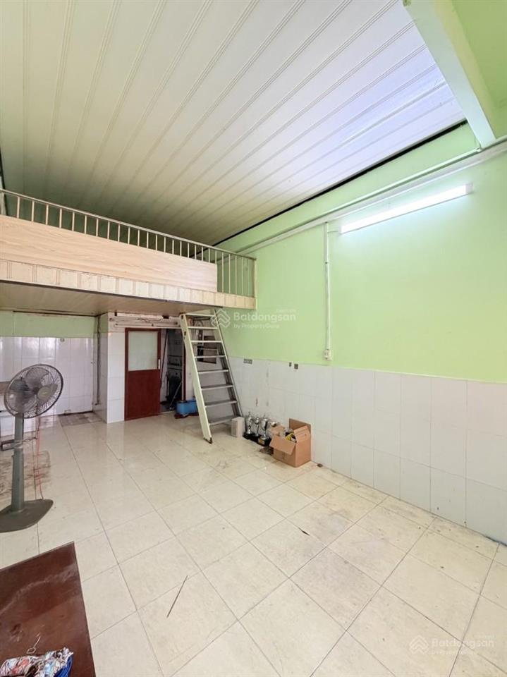Bán nhà đường bùi thị xuân ngay lê văn sỹ, 33m2, 2 lầu, 4.05 tỷ tl