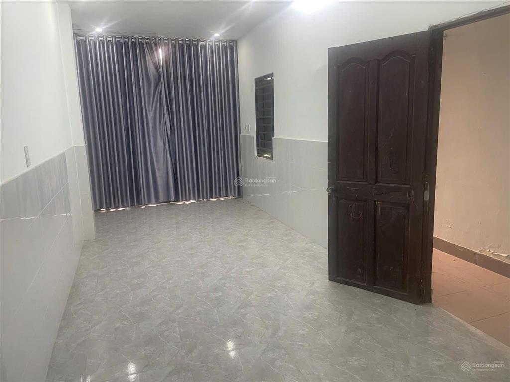 Bán nhà hẻm xe hơi đường văn chung, 49m2, nhà đẹp, gần đường c12, nhà ga t3 tân sơn nhất