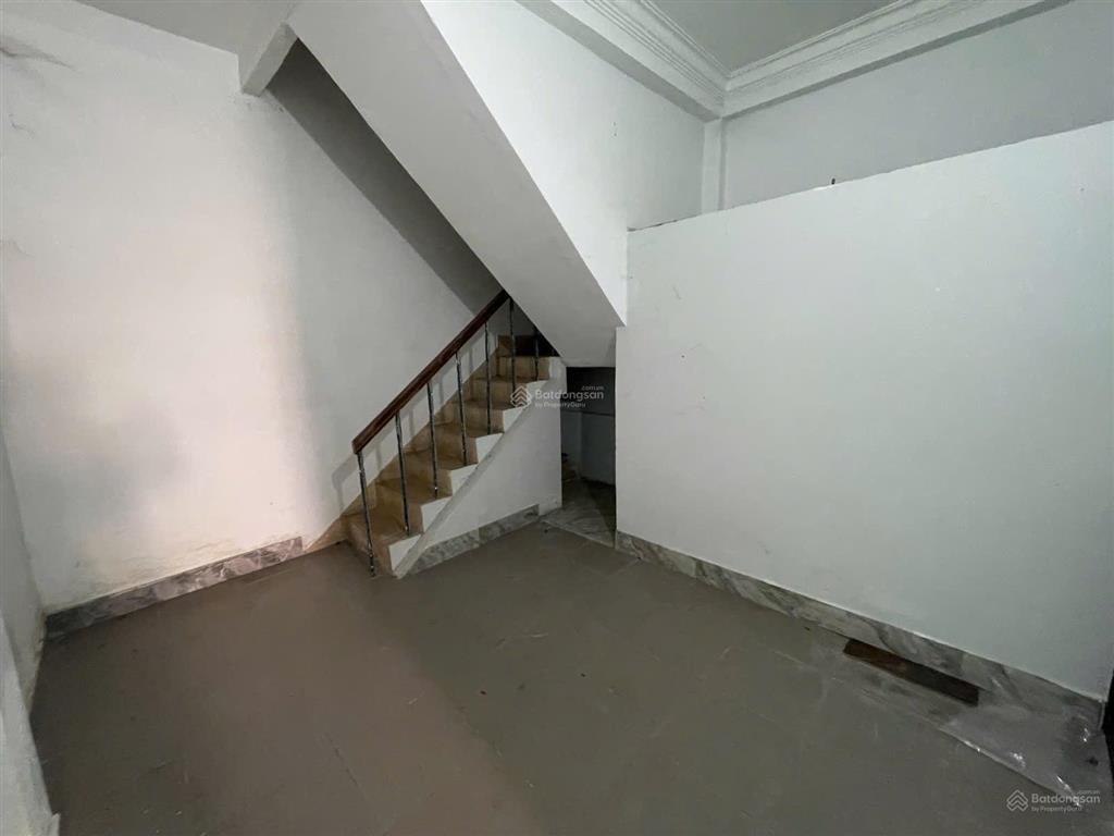 Bán nhà hẻm xe hơi đường văn chung, 49m2, nhà đẹp, gần đường c12, nhà ga t3 tân sơn nhất