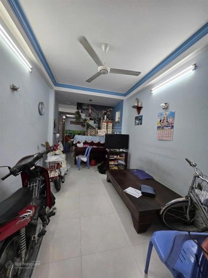 Bán nhà đường chấn hưng gần quận 10, 50m2, 4 tầng, hẻm xe hơi, 8 tỷ
