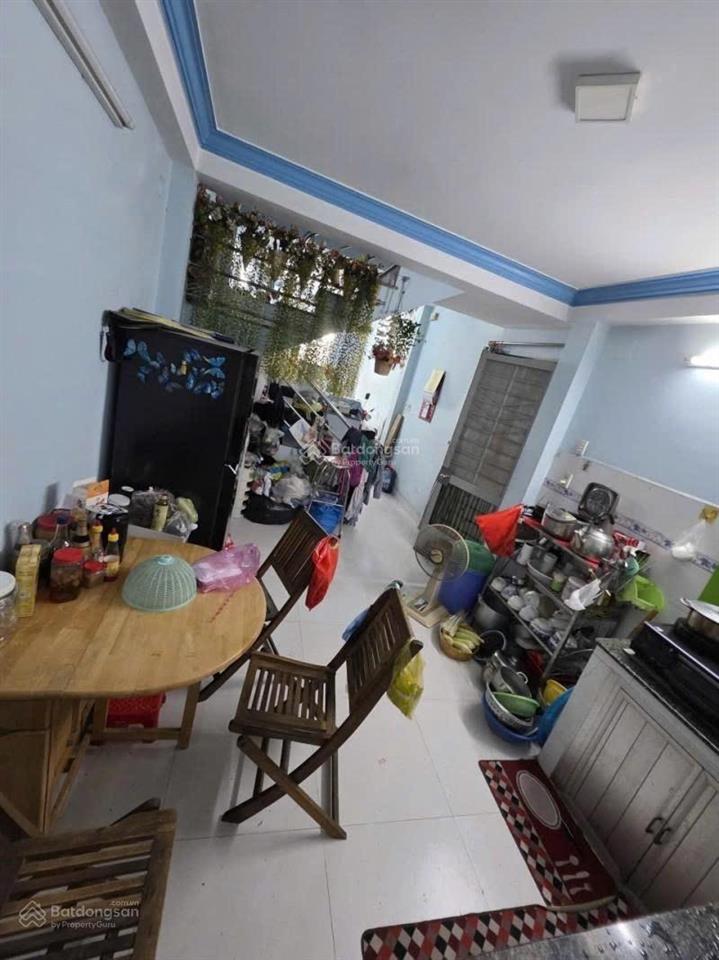 Bán nhà đường chấn hưng gần quận 10, 50m2, 4 tầng, hẻm xe hơi, 8 tỷ