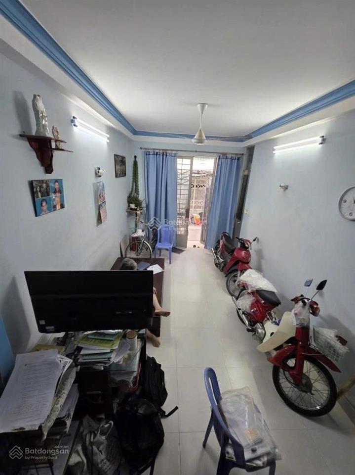 Bán nhà đường chấn hưng gần quận 10, 50m2, 4 tầng, hẻm xe hơi, 8 tỷ