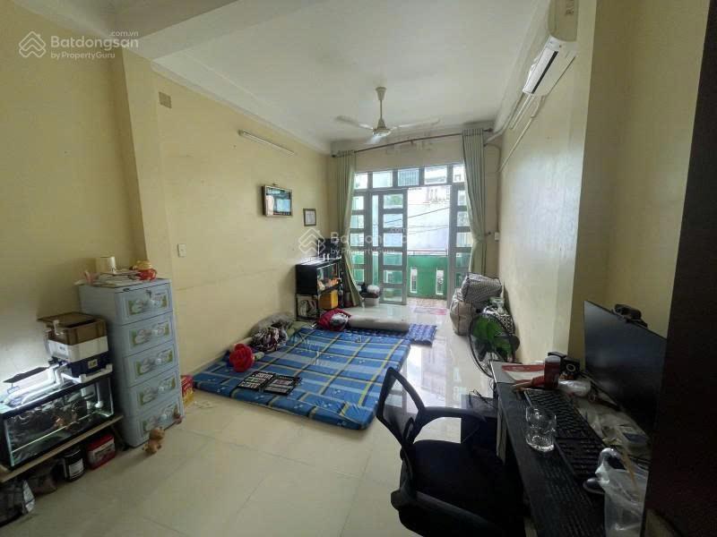 Giá tốt bán nhà đường lạc long quân, ngã tư bảy hiền 54m2, 3 tầng, chỉ 5.9 tỷ