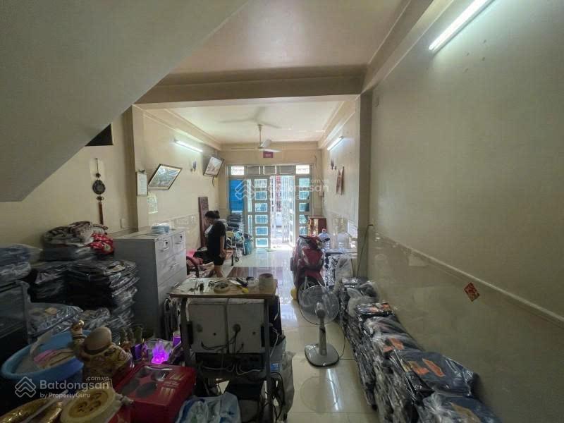 Giá tốt bán nhà đường lạc long quân, ngã tư bảy hiền 54m2, 3 tầng, chỉ 5.9 tỷ