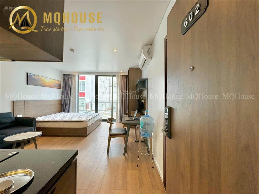 Cho thuê căn hộ studio, ban công, q5, đường trần hưng đạo, gần đh sư phạm, cầu nguyễn văn cừ