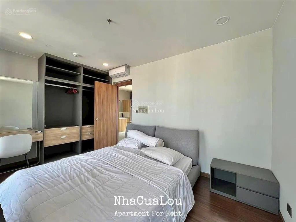 Cho thuê căn hộ dịch vụ full nội thất 1pn ban công võ văn tần quận 3 gần hồ con rùa