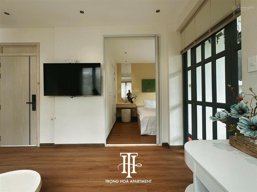 Cho thuê căn hộ full nội thất 1pn võ thị sáu quận 3 ban công thoáng mát ngay công viên lê văn tám