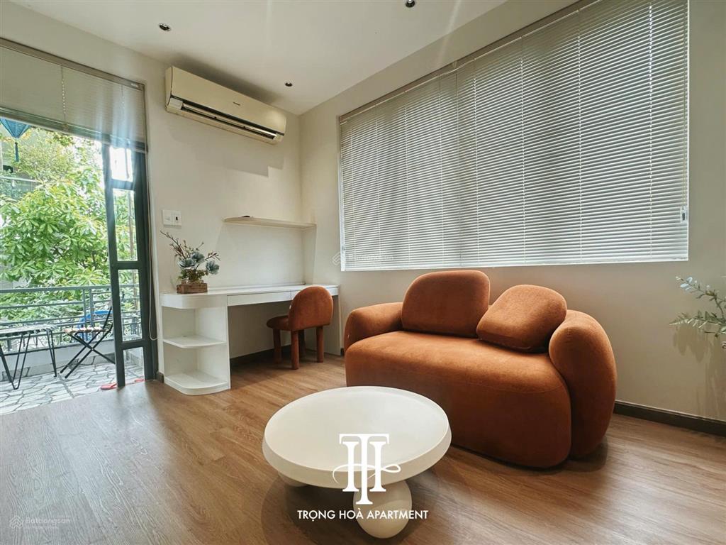 Cho thuê căn hộ full nội thất 1pn võ thị sáu quận 3 ban công thoáng mát ngay công viên lê văn tám