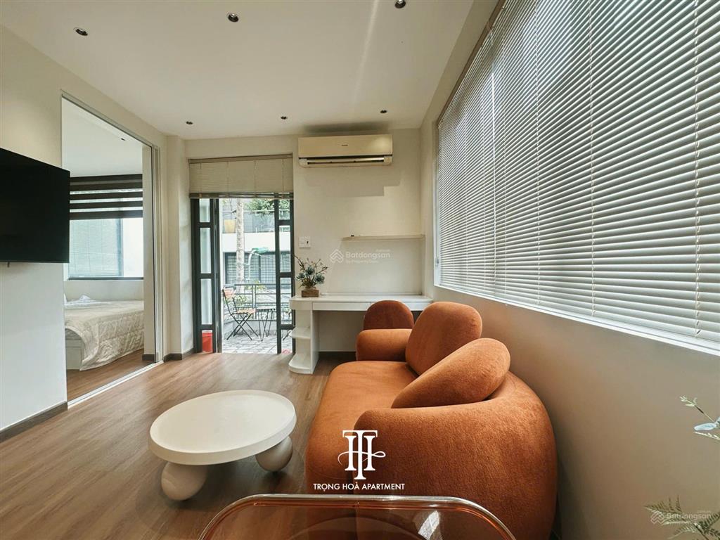 Cho thuê căn hộ full nội thất 1pn võ thị sáu quận 3 ban công thoáng mát ngay công viên lê văn tám