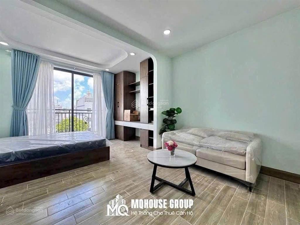 Cho thuê phòng trọ studio full nội thất ban công thoáng trần hưng đạo quận 5 gần nowzone