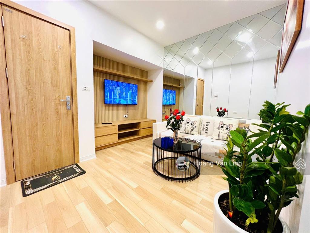 Căn hộ cao cấp tt vĩnh hồ  2 ngủ, 2wc  ô tô đỗ cửa  full nội thất như hình. dân trí cao, ở sướng