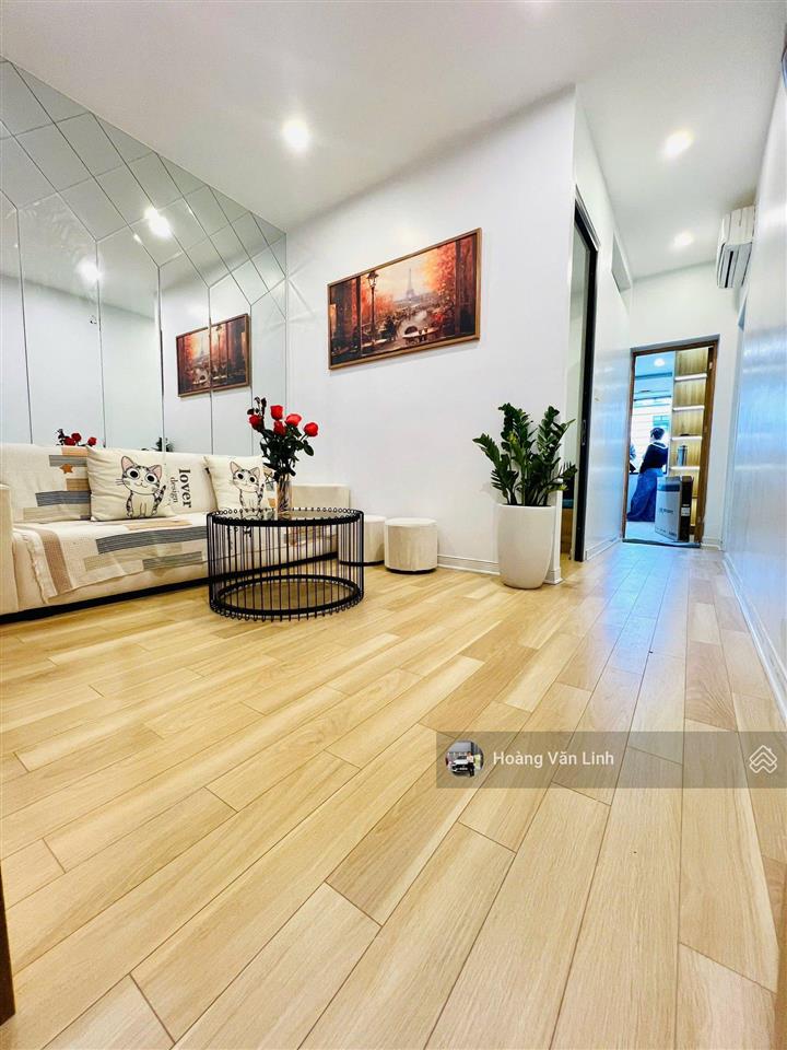 Căn hộ cao cấp tt vĩnh hồ  2 ngủ, 2wc  ô tô đỗ cửa  full nội thất như hình. dân trí cao, ở sướng