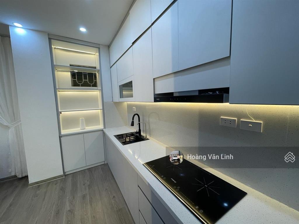 Cc cao cấp nguyễn cơ thạch  dt 85m2  3 ngủ  2wc. full nội thất như hình. sẵn ở ngay!