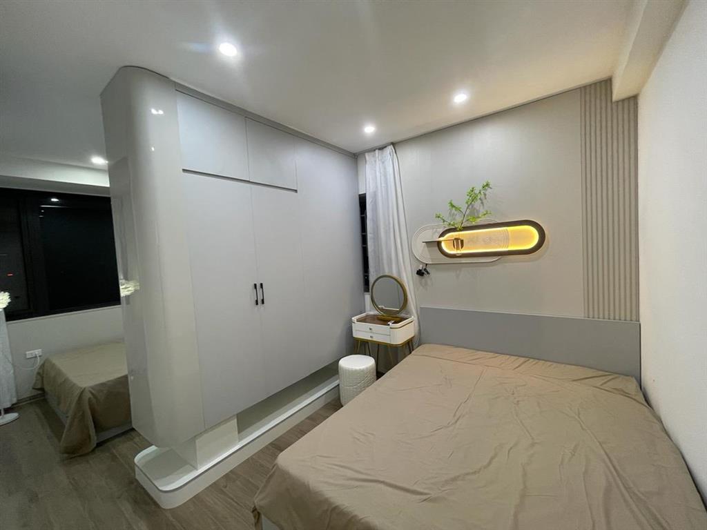 Cc cao cấp nguyễn cơ thạch  dt 85m2  3 ngủ  2wc. full nội thất như hình. sẵn ở ngay!