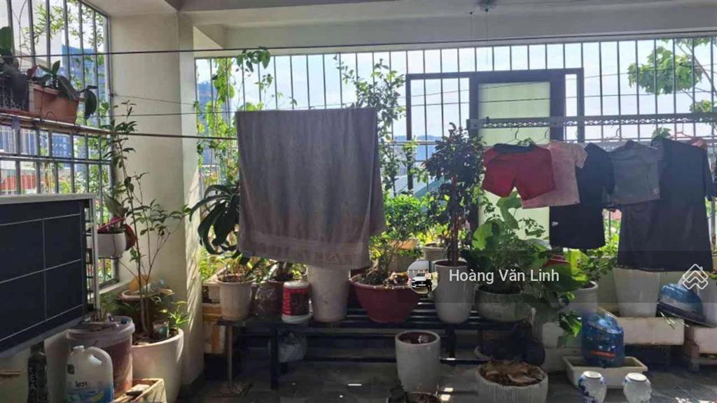 Siêu phẩm lô góc 3 mặt ô tô đỗ  phan văn trường, dt 40m  5 tầng  mt 4m1, ở sướng kinh doanh đỉnh