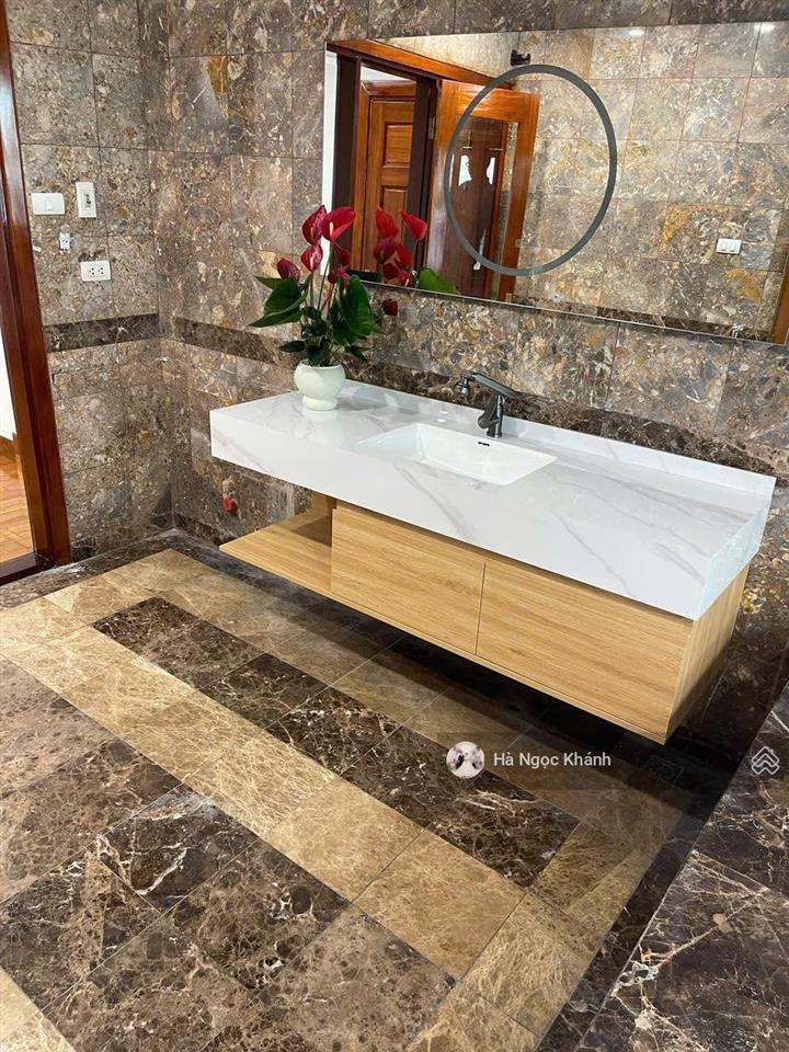 Phân lô ô tô tránh thông lê trọng tấn 19,5 tỷ 51m mt 5,2m 7 t thang máy ở sướng, kdoanh đỉnh