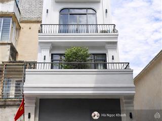 19,9 tỷ 53m  phạm văn đồng 5 tầng thang máy phân lô bàn cờ ô tô tránh vỉa hè ở sướng đón tết