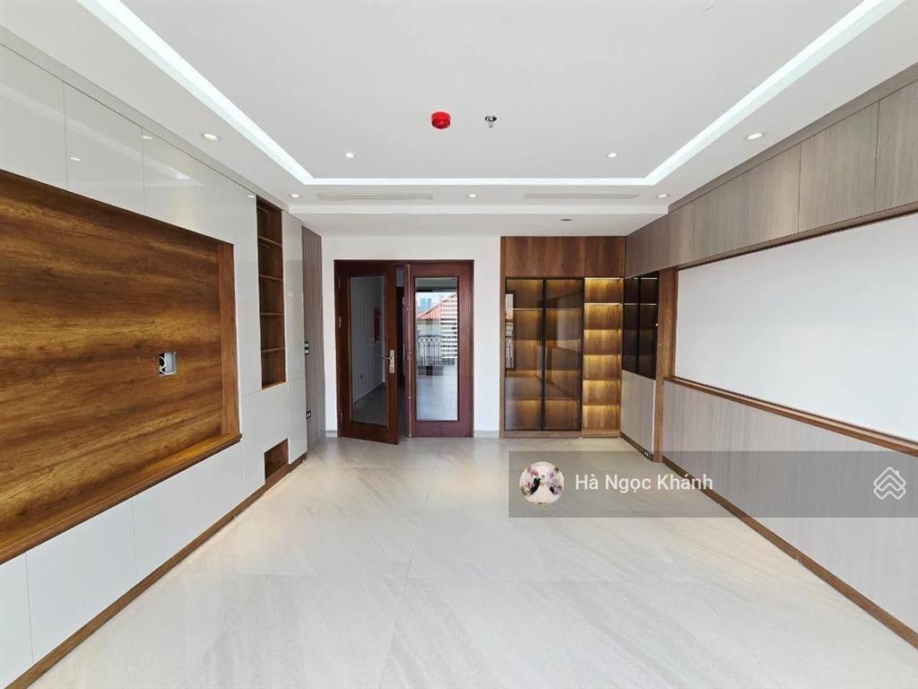 !!! phân lô ô tô tránh nguyễn chí thanh 19 tỷ 42m mt 4,2m 7 tầng thang máy ở sướng kdoanh đỉnh