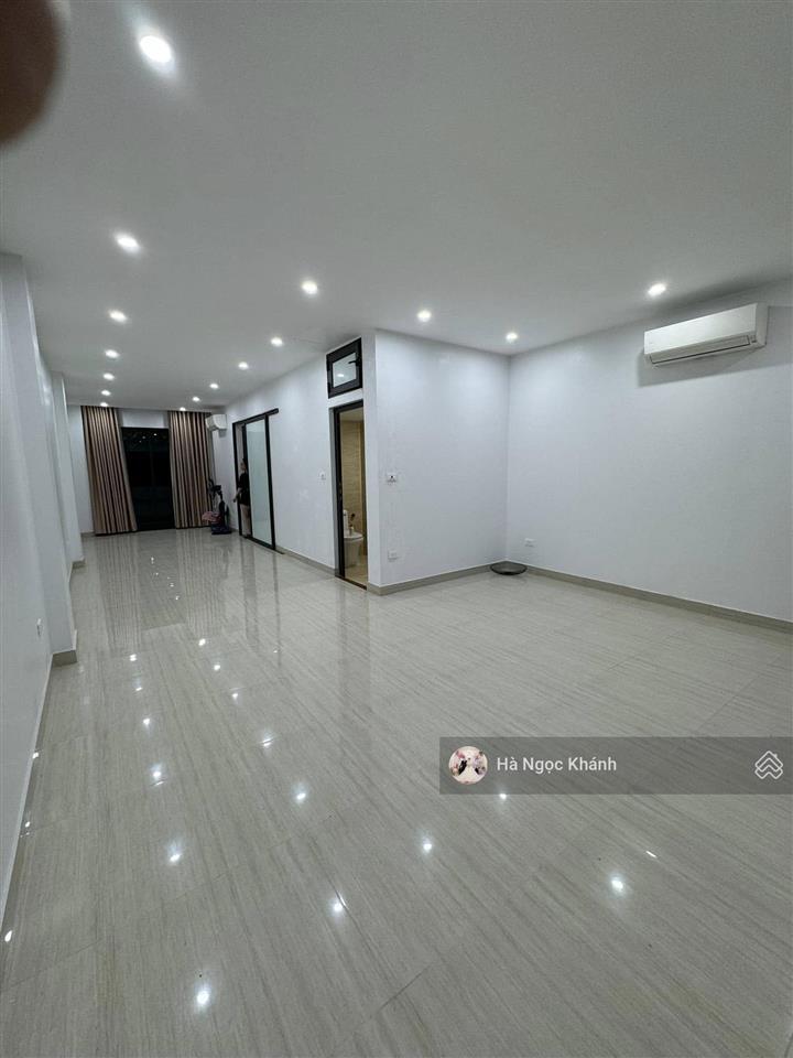 Mặt phố hồng đô 22.6 tỷ 83m mt 5.1m ô tô tránh 6 tầng thang máy ở sướng kinh doanh đỉnh