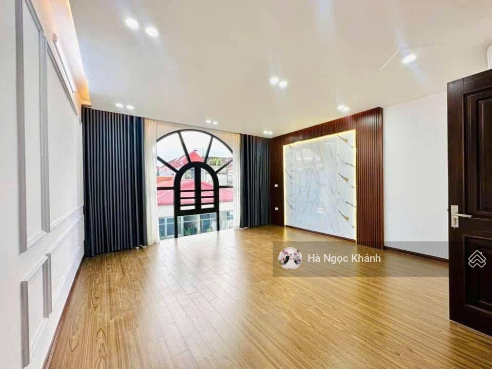 Đường 5.5m ô tô tránh  vỉa hè  lô góc lê quang đạo  22 tỷ 60m  6 tầng xây mới  thang máy