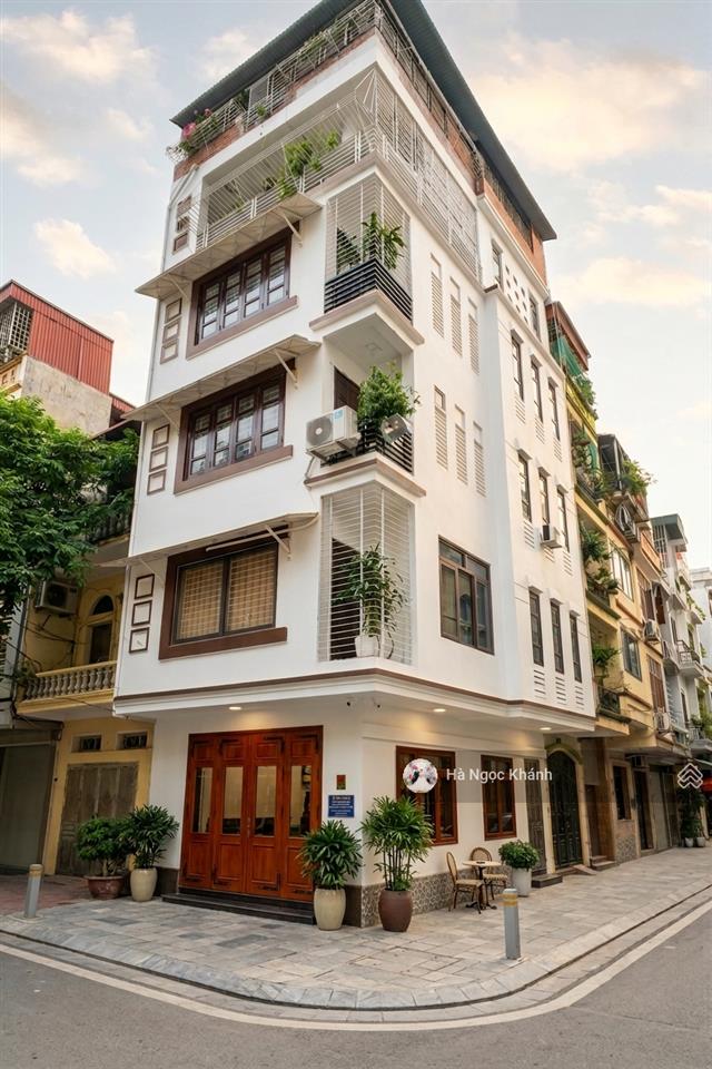 Hạ 2,5 tỷ lô góc 2 mặt ô tô tránh  mặt tiền quyền lực phân lô trần duy hưng  39,3 tỷ 78m2