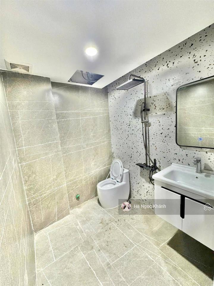 Phân lô bàn cờ  vỉa hè  ô tô tránh dừng đỗ ngày đêm  lê văn lương  22,5 tỷ 52m  5 tầng đẹp