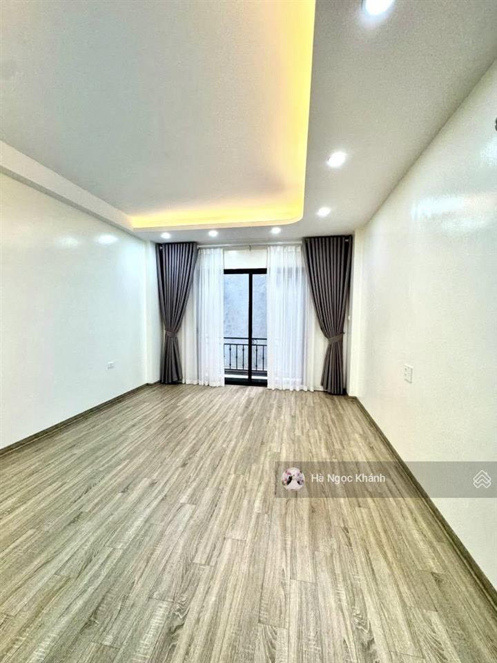Phân lô 2 thoáng  ô tô tránh  vỉa hè đá bóng  nguyễn thị định  25 tỷ 52m  ở/kinh doanh sướng