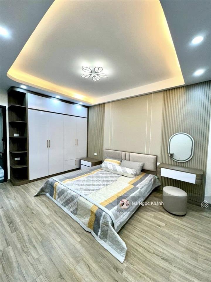 Phân lô 2 thoáng  ô tô tránh  vỉa hè đá bóng  nguyễn thị định  25 tỷ 52m  ở/kinh doanh sướng