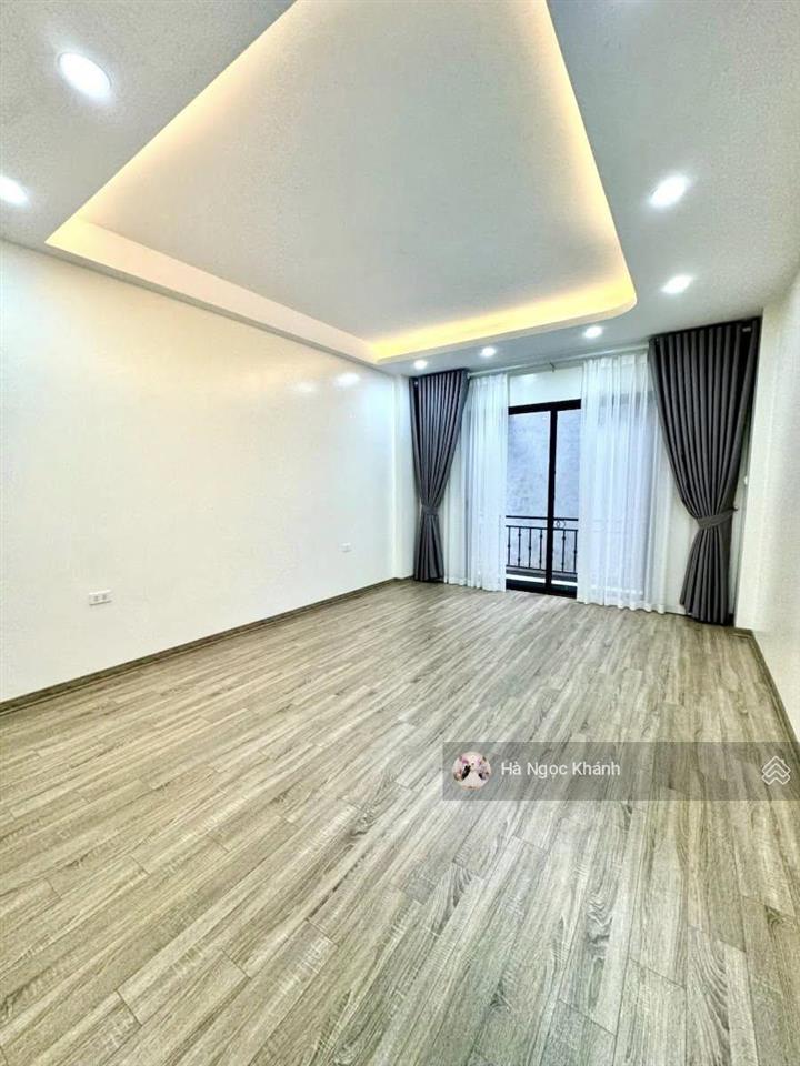 Phân lô 2 thoáng  ô tô tránh  vỉa hè đá bóng  nguyễn thị định  25 tỷ 52m  ở/kinh doanh sướng