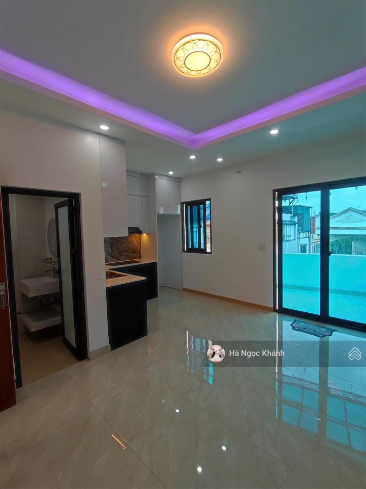 443tr/m2  mặt phố cầu giấy, vỉa hè kinh doanh  19,5 tỷ 44m2  5 tầng  thang máy