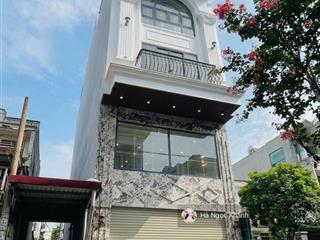Hoàng quốc việt  lô góc 3 mặt thoáng  phân lô ô tô tránh  70m 7 tầng thang máy đẹp long lanh