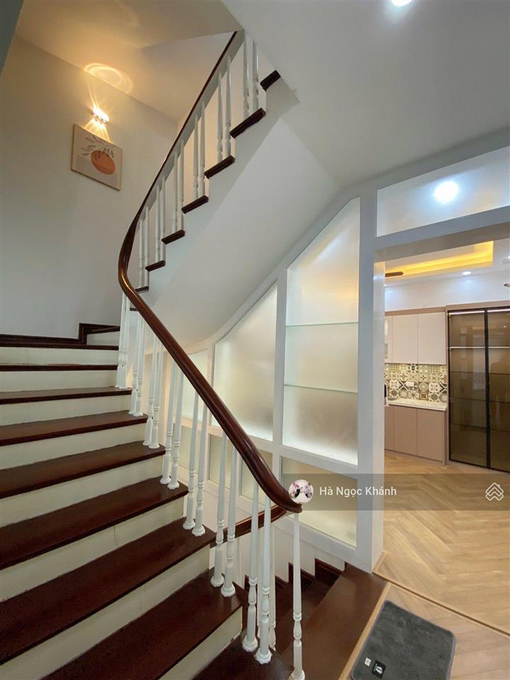 Nguyễn khánh toàn  phân lô ô tô thông  2 thoáng gara t1  17,5 tỷ 63m  ở sướng/kinh doanh đỉnh
