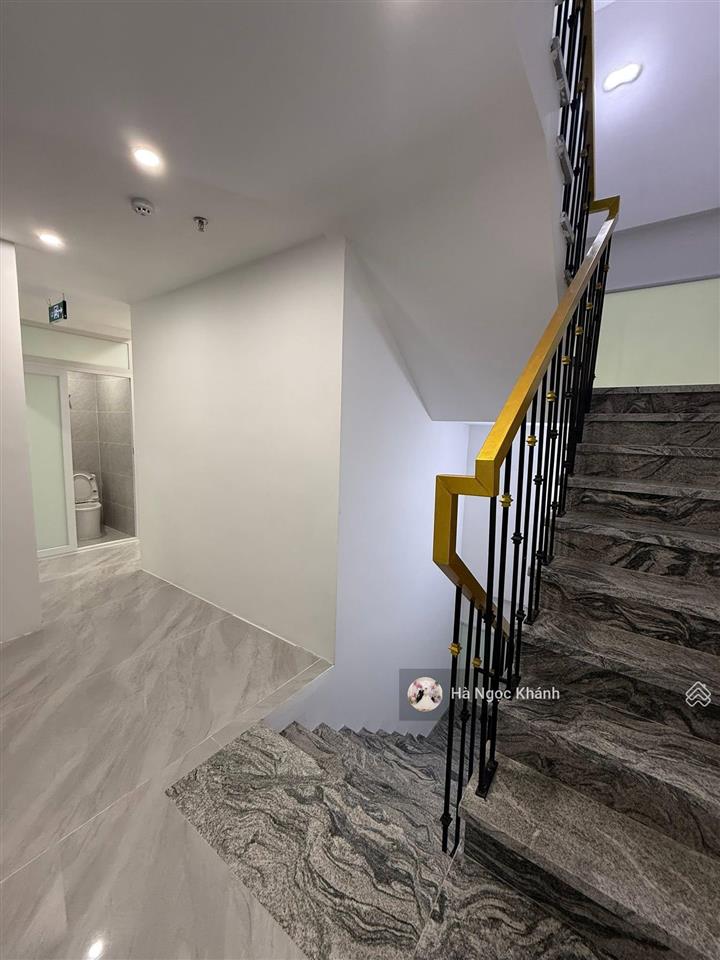 8,6m mặt tiền quyền lực | mp dương khuê | building 8 tầng | thang máy | lô góc vỉa hè kinh doanh