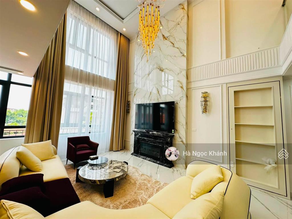6,5m mặt tiền quyền lực mặt phố hoàng quốc việt | vỉa hè đá bóng | 8 tầng thang máy full kính