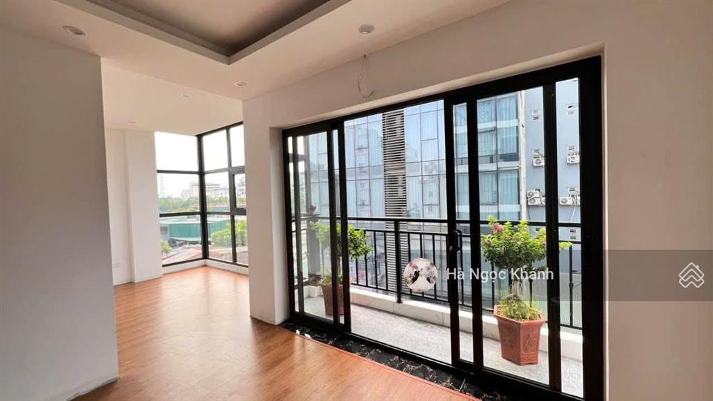 Lô góc 8,6m mặt tiền quyền lực | vỉa hè | mặt phố dương khuê | 75m | 8 t | thang máy | kdoanh vip