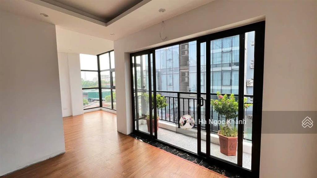Lô góc 8,6m mặt tiền quyền lực | vỉa hè | mặt phố dương khuê | 75m | 8 t | thang máy | kdoanh vip
