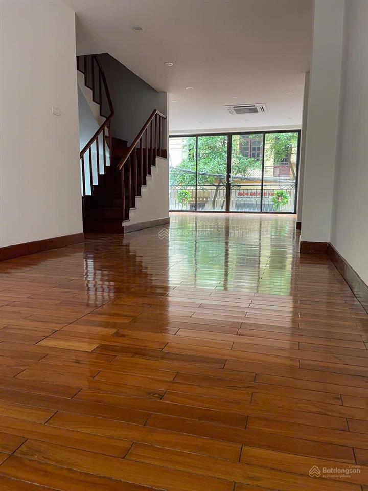 Hoàng quốc việt | phân lô ô tô tránh thông | vỉa hè kinh doanh | 5 tầng | 2 thoáng | nhà đẹp ở ngay