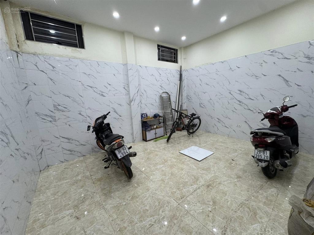 20m mặt tiền | hàm cá mập 2 mặt phố | tôn thất tùng | building 6t  2 thang máy | vỉa hè kinh doanh